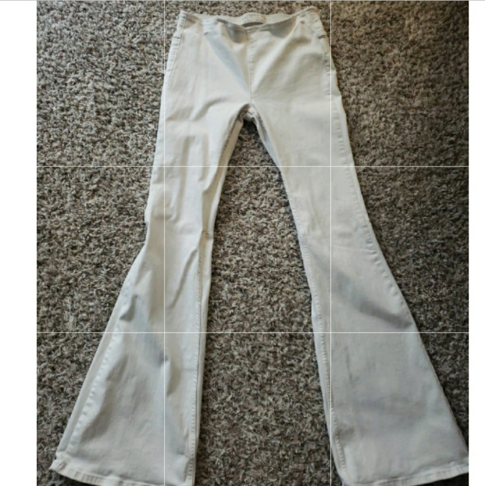 Free People pull on flares